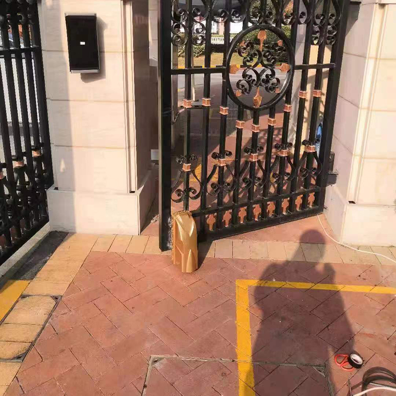 CWhat measures are taken to ensure the safety and reliability of automatic gate openers during the manufacturing process?